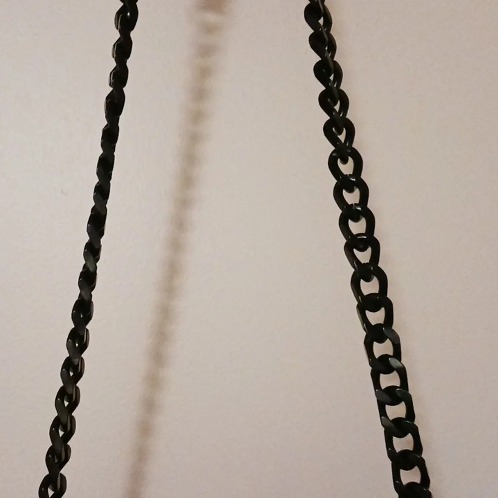 Black Shoulder  HandBag - Picture 3 of 6